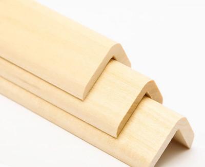 Угол осина 30х30